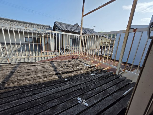 姫路市苫編　既存戸建のバルコニー