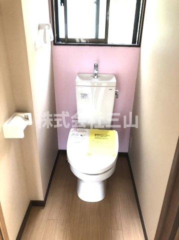 シンプルで使いやすいトイレです