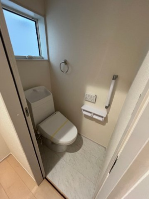 【トイレ】 | 甲栄台５丁目　新築戸建 | 1階　トイレ