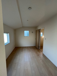 【洋室】 | 甲栄台５丁目　新築戸建 | 洋室約6.0帖