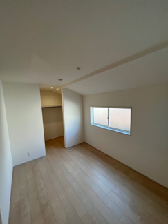 【洋室】 | 甲栄台５丁目　新築戸建 | 洋室約6.0帖