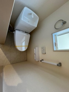 【トイレ】 | 甲栄台５丁目　新築戸建 | 2階　トイレ