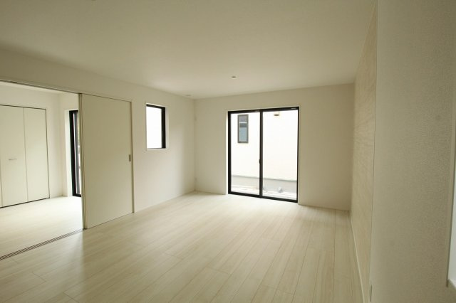 南国市緑ヶ丘　新築戸建　1号棟（全2区画）の外観|建築中