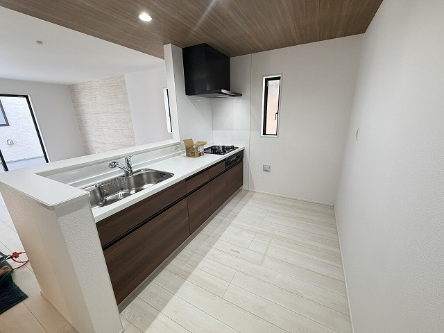 南国市緑ヶ丘　新築戸建　1号棟（全2区画）の外観|建築中