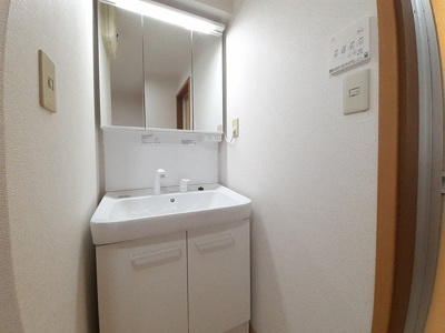 【洗面所】 | パルトネールＦ２ | スペースが確保できる洗面所です