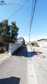 【前面道路含む現地写真】 | 甲府市飯田5丁目　平成8年築中古戸建 大変綺麗な内外装 | 建物内覧可能です。お気軽にお問合せください。