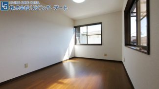 【洋室】 | 甲府市飯田5丁目　平成8年築中古戸建 大変綺麗な内外装 | 3階洋室