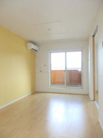 ワイズ・コートⅢの居間・リビング