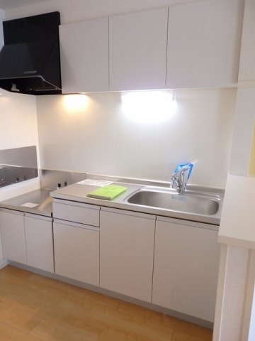 ワイズ・コートⅢのキッチン