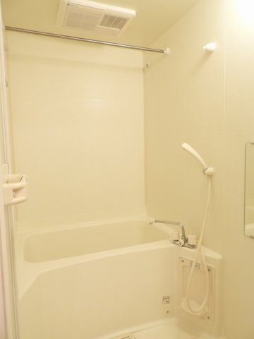 エスポワール吉田の浴室