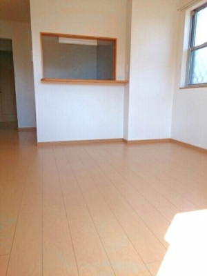 【居間・リビング】 | グランソーレＡ | おしゃれなリビングです