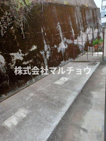 まんじゅマンションの庭|たまにはお庭で休日を過ごしてみるのもよいかもしれません