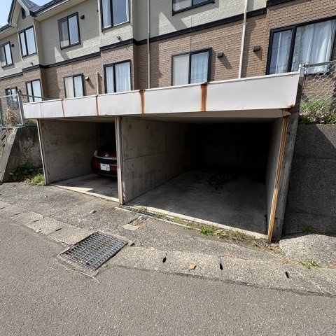 シャルメール　の駐車場