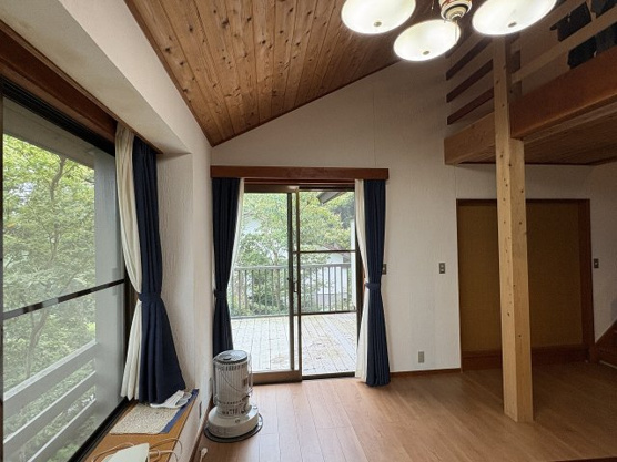 【居間・リビング】 | 東急天城高原別荘地　戸建