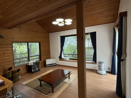 【居間・リビング】 | 東急天城高原別荘地　戸建