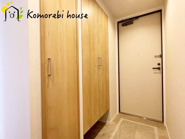 サンフィール大宮宮原の玄関|10/28　撮影