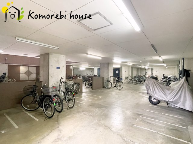 サンフィール大宮宮原の駐輪場|10/28　撮影