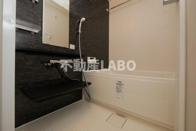 リヴェント難波サウスの浴室