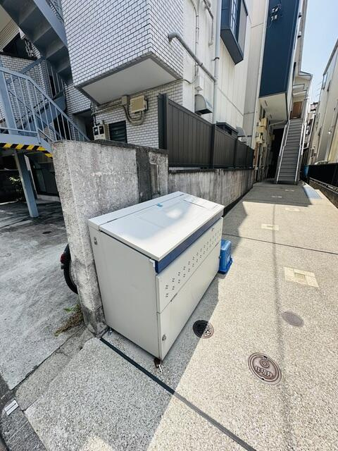 シャンブル日吉のその他共用部分| 共用部分のゴミ置き場です