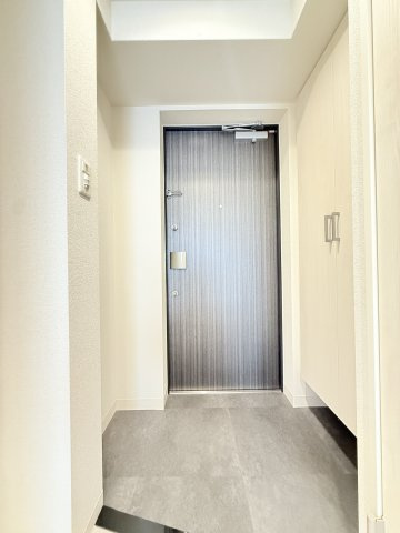 ソルテラスOSAKA緑橋クレアストの玄関