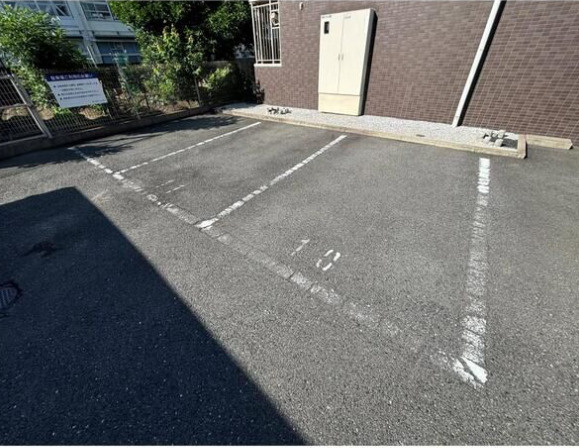 サンスローレンチの駐車場