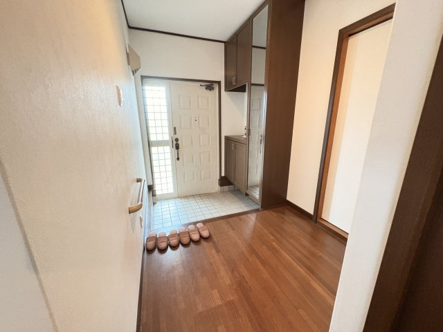 神戸市西区竹の台3丁目戸建の玄関