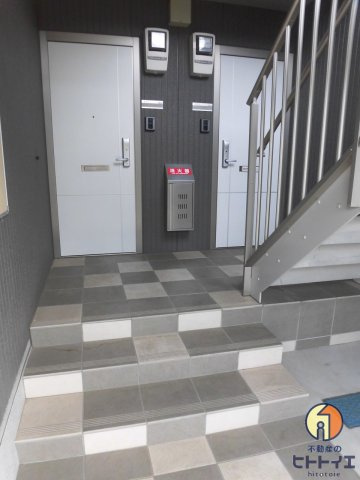 プレジール清楽のエントランス