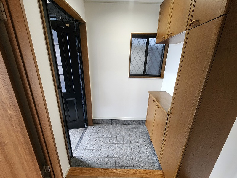 小牧市大字久保一色　中古戸建の玄関|毎日通る玄関はこちらです