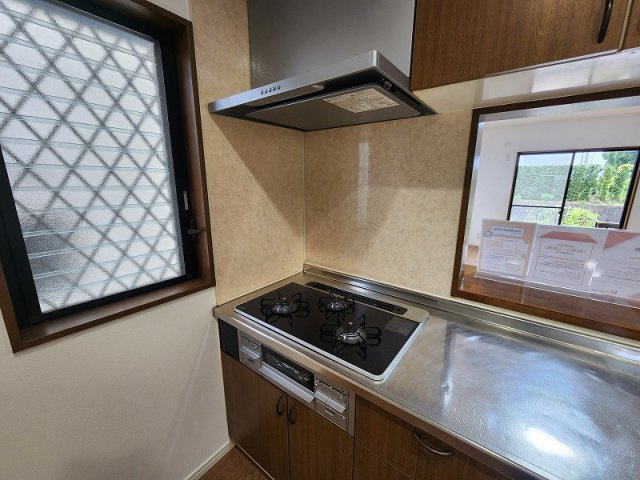 小牧市大字久保一色　中古戸建のキッチン|お料理しやすいキッチンです