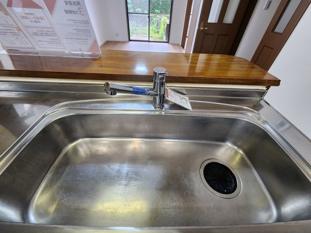 小牧市大字久保一色　中古戸建のキッチン|キッチンでお料理をお楽しみください