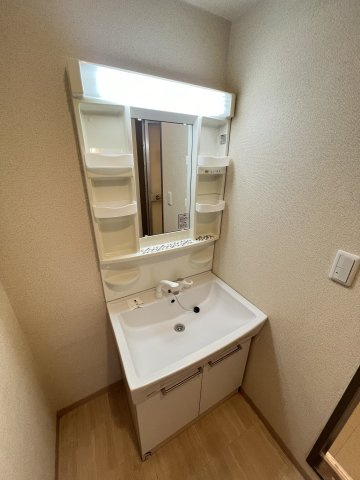 【独立洗面台】