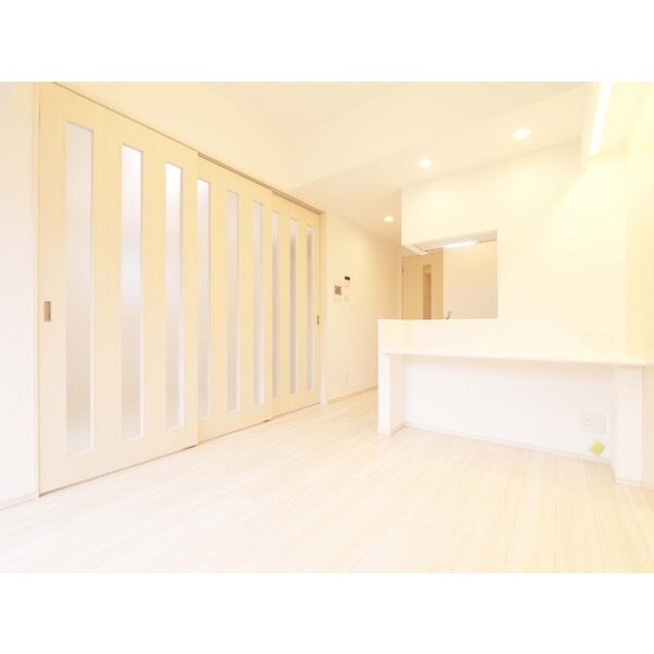 プレジオ永和EUROの居間・リビング