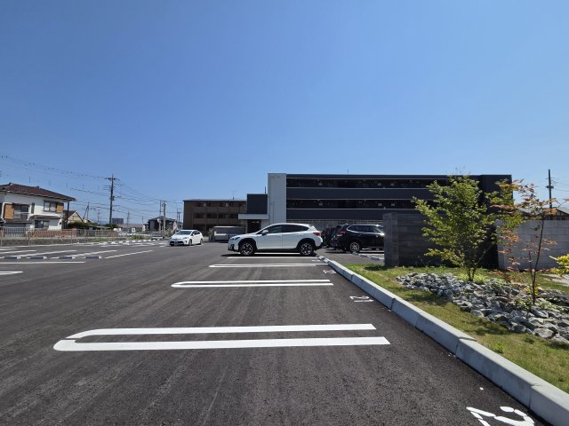 DiosPersimmon長泉　Ⅱ棟の駐車場