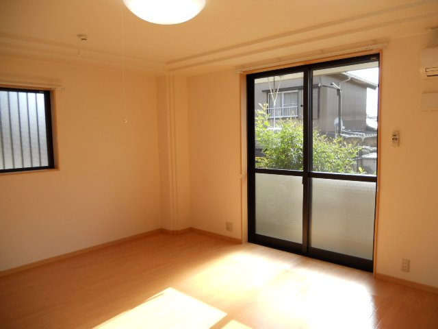 【洋室】 | マキアージュ | 洋室（イメージ）