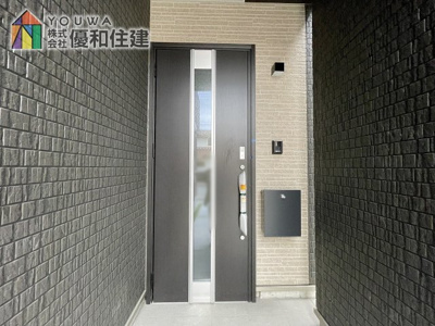 【玄関】 | 新築戸建　明石市西明石町２丁目