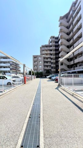 ジオ伊丹ブライトステージの駐車場|駐車場