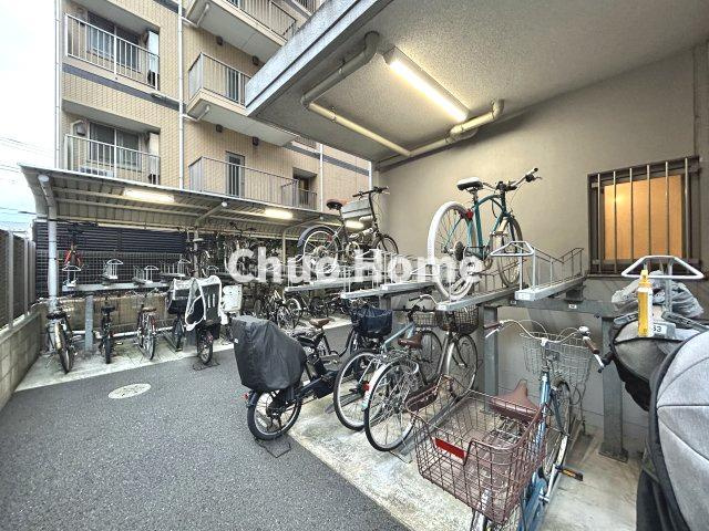 サンクレイドル亀有の駐輪場|【自転車置き場】最新の空き状況や費用などの詳細は担当スタッフまでお問い合わせください。