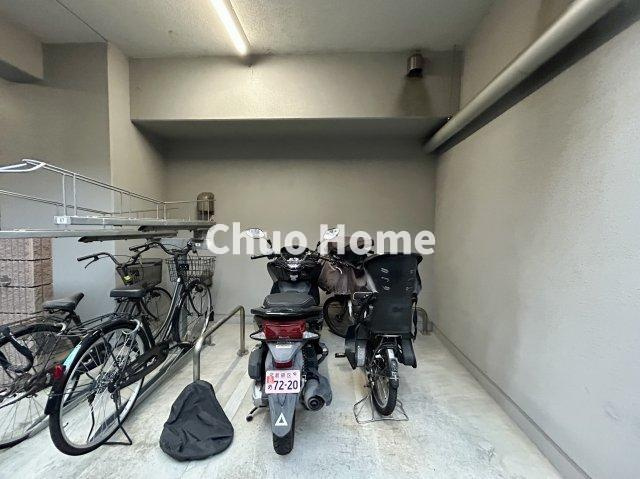 サンクレイドル亀有の駐車場|【バイク置場】最新の空き状況や費用などの詳細は担当スタッフまでお問い合わせください。