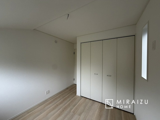 【洋室】 | 建物完成につき、実際のお部屋をごゆっくりご見学いただけます。お休みの日にご家族で見学はいかがでしょう。