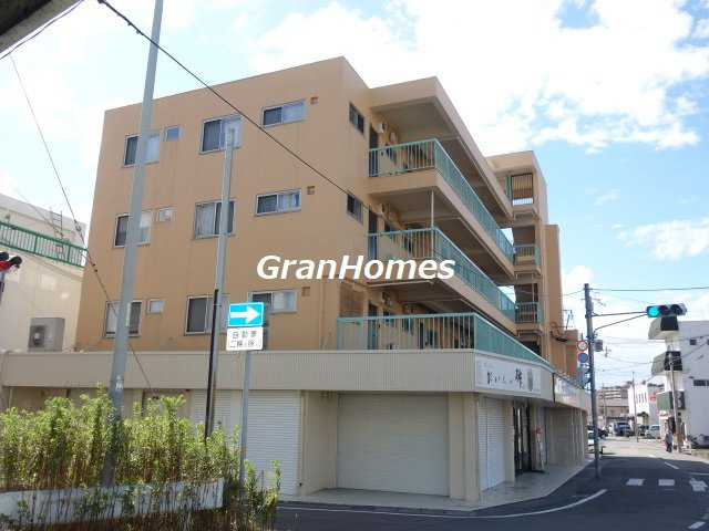 ラムール東二見の外観