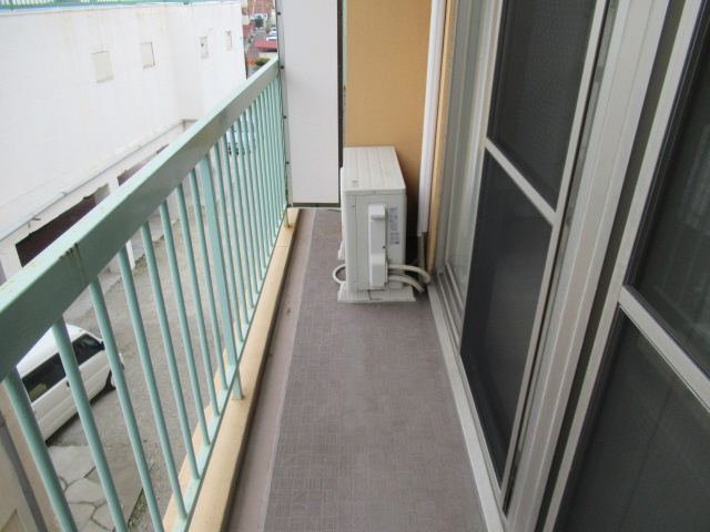 ラムール東二見のバルコニー