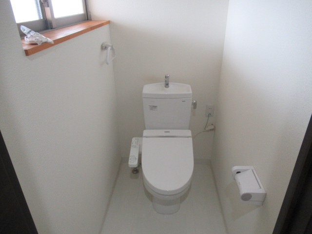 ラムール東二見のトイレ