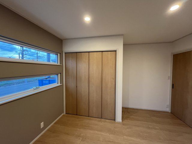 酒田市新橋三丁目の洋室|外観もきれいです