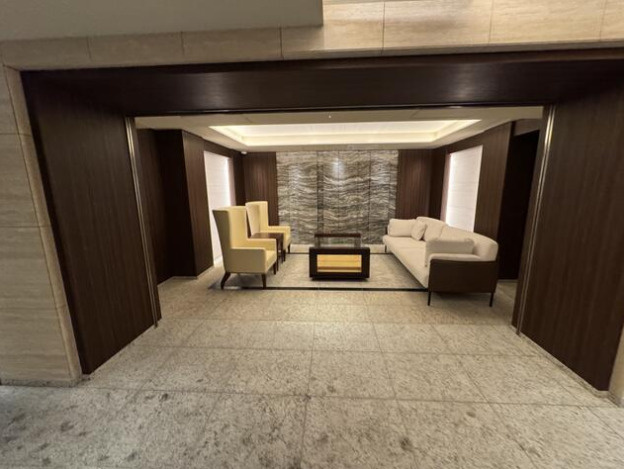 グレンドール新宿牛込柳町のロビー