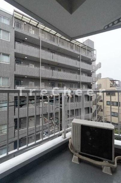 アーバンタワー池袋のバルコニー