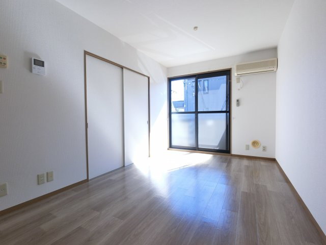 【居間・リビング】