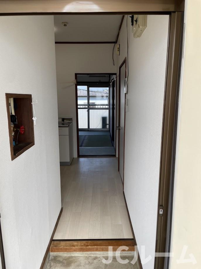 ラルースの玄関