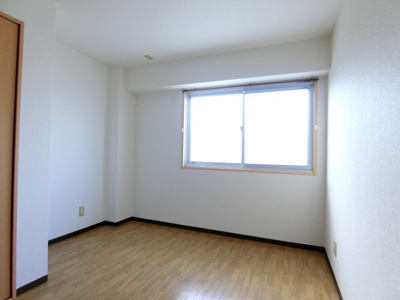 【洋室】 | パインリーフ和泉