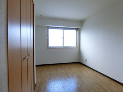 【洋室】 | パインリーフ和泉