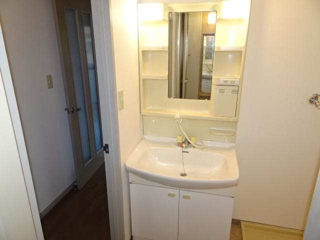 グレイス原宿の独立洗面台|洗髪洗面化粧台